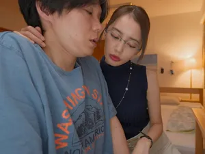 [Suy nghĩ của chị] Người đẹp gợi cảm bị một người đàn ông đeo mặt nạ siết cổ và quan hệ tình dục trong âm đạo, biểu cảm của cô ấy vô cùng sung sướng