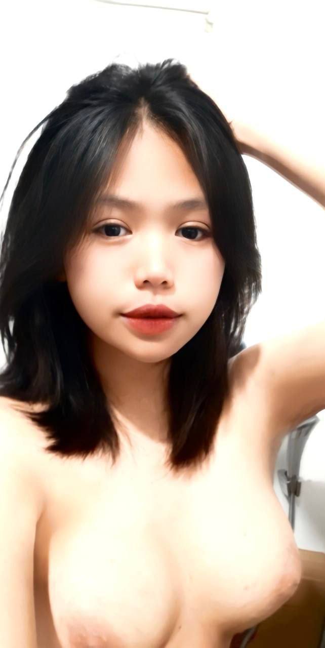 Thông âm đạo eny dâm thèm địt